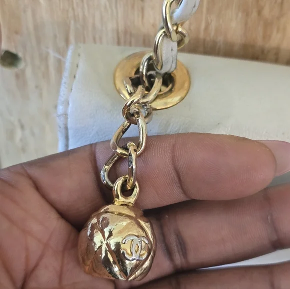 Chanel Leather Crossbody Bag Women 7x10 White Gold - Picture 5 of 15